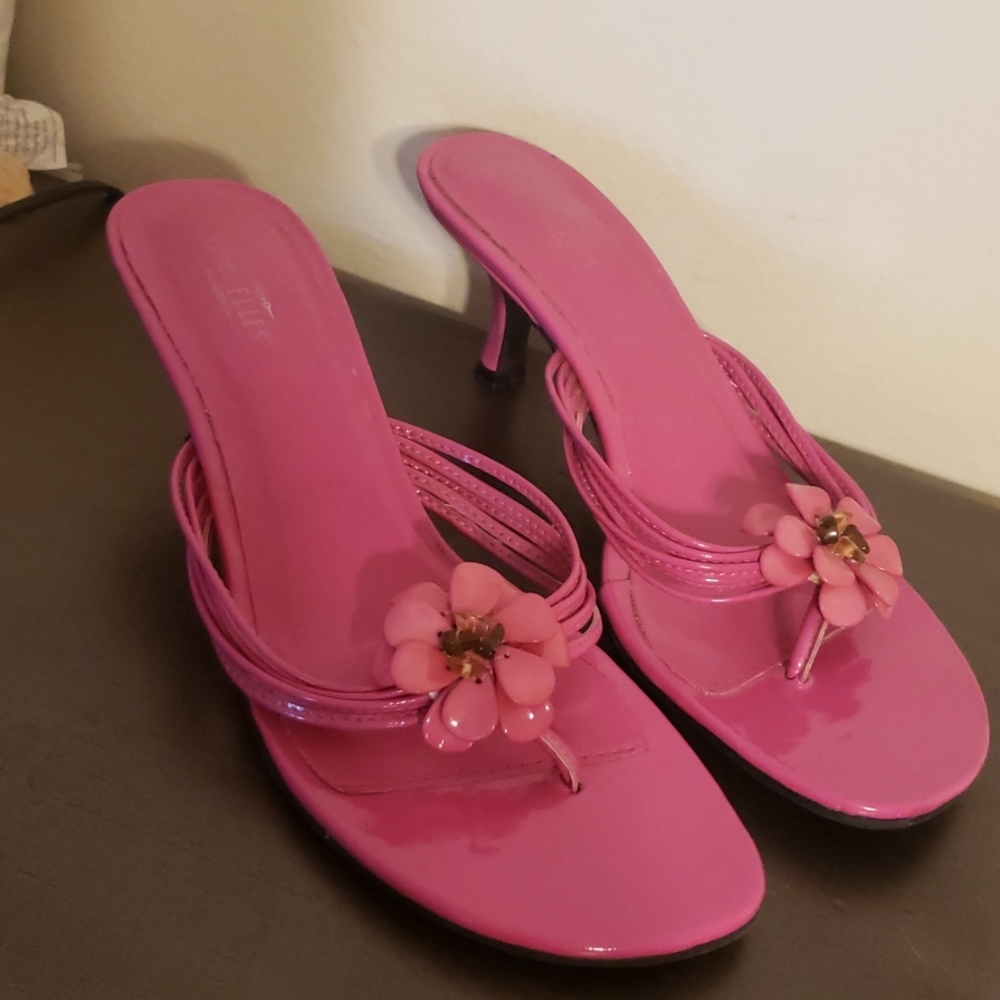 Heeled sandled